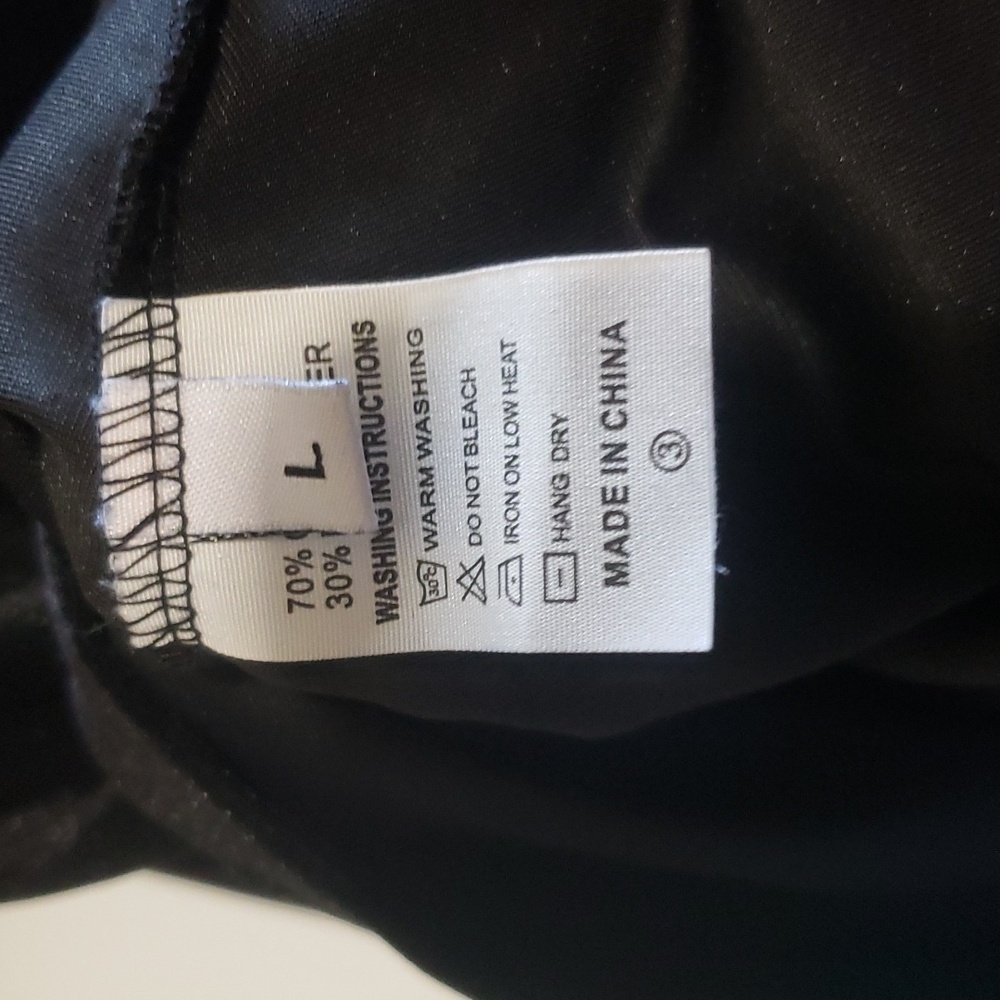 ✅SOLD✅ Black velour halter dress size large - Picture 7 of 8